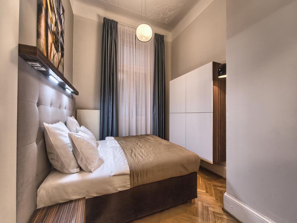 6 Cara Memilih Bed Cover dan Sprei Yang Berkualitas